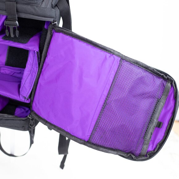 NWT Sling Camera Backpack QIPI Black with Purple Interior - Picture 9 of 15